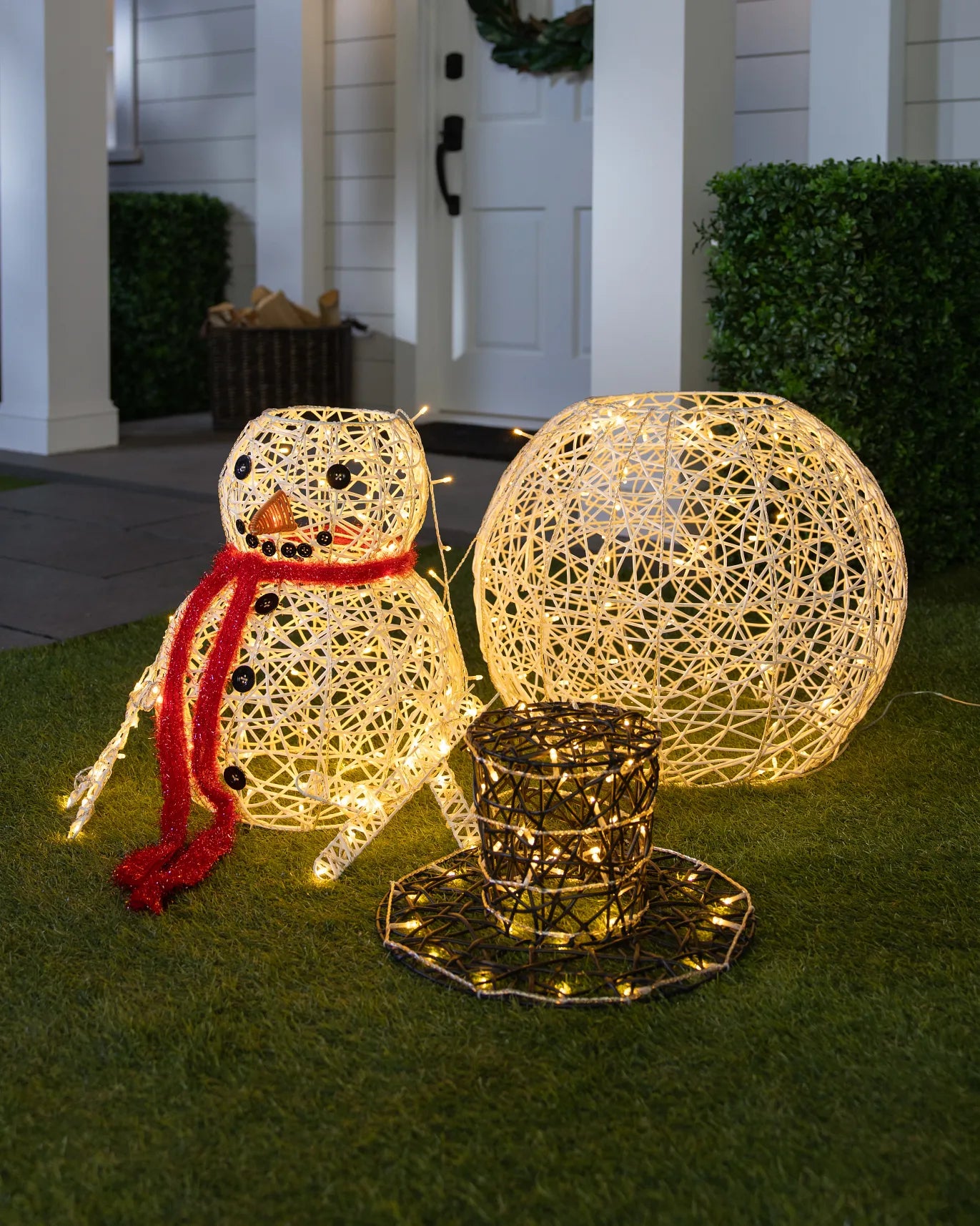 Outdoor Lit LED Wintry Wonder Friends