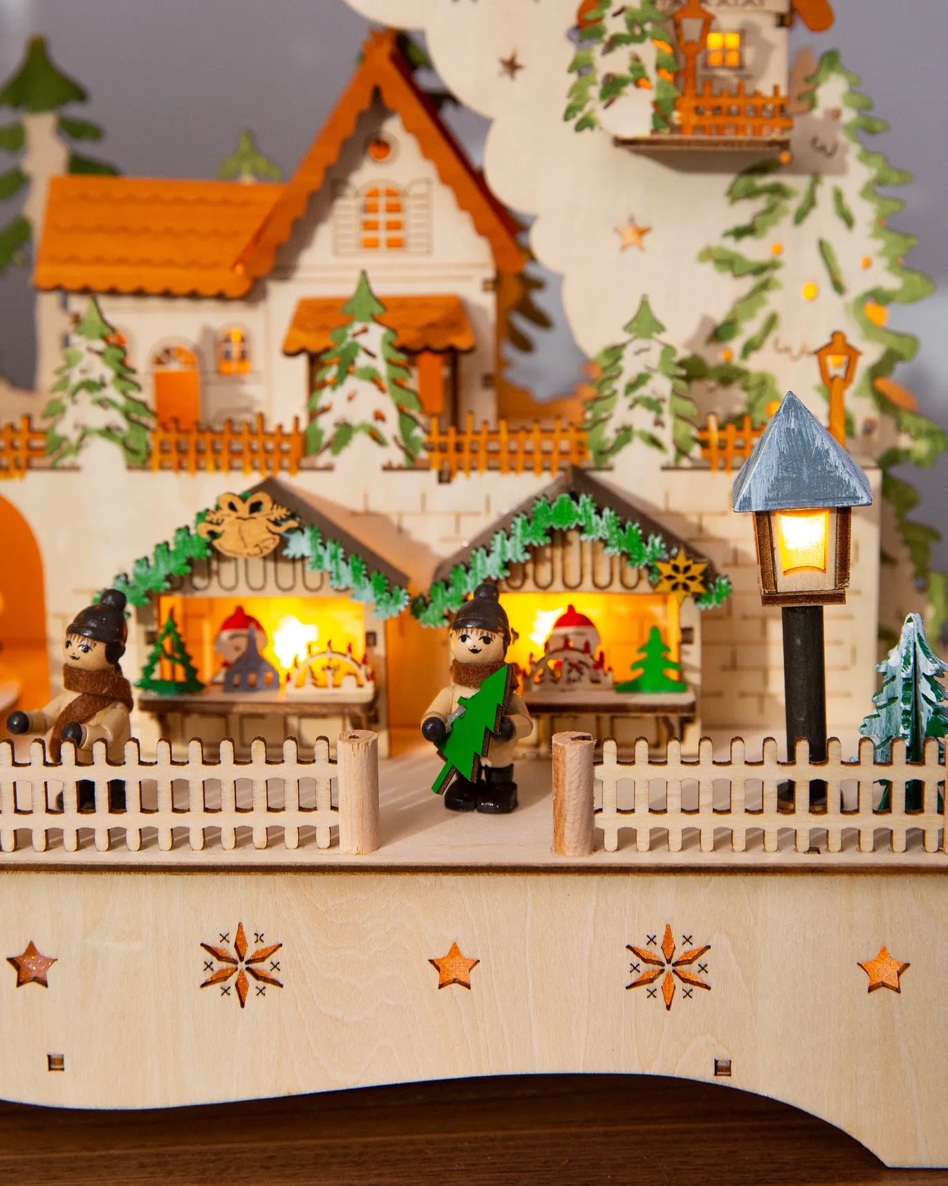 Lit Wooden Animated Scenes