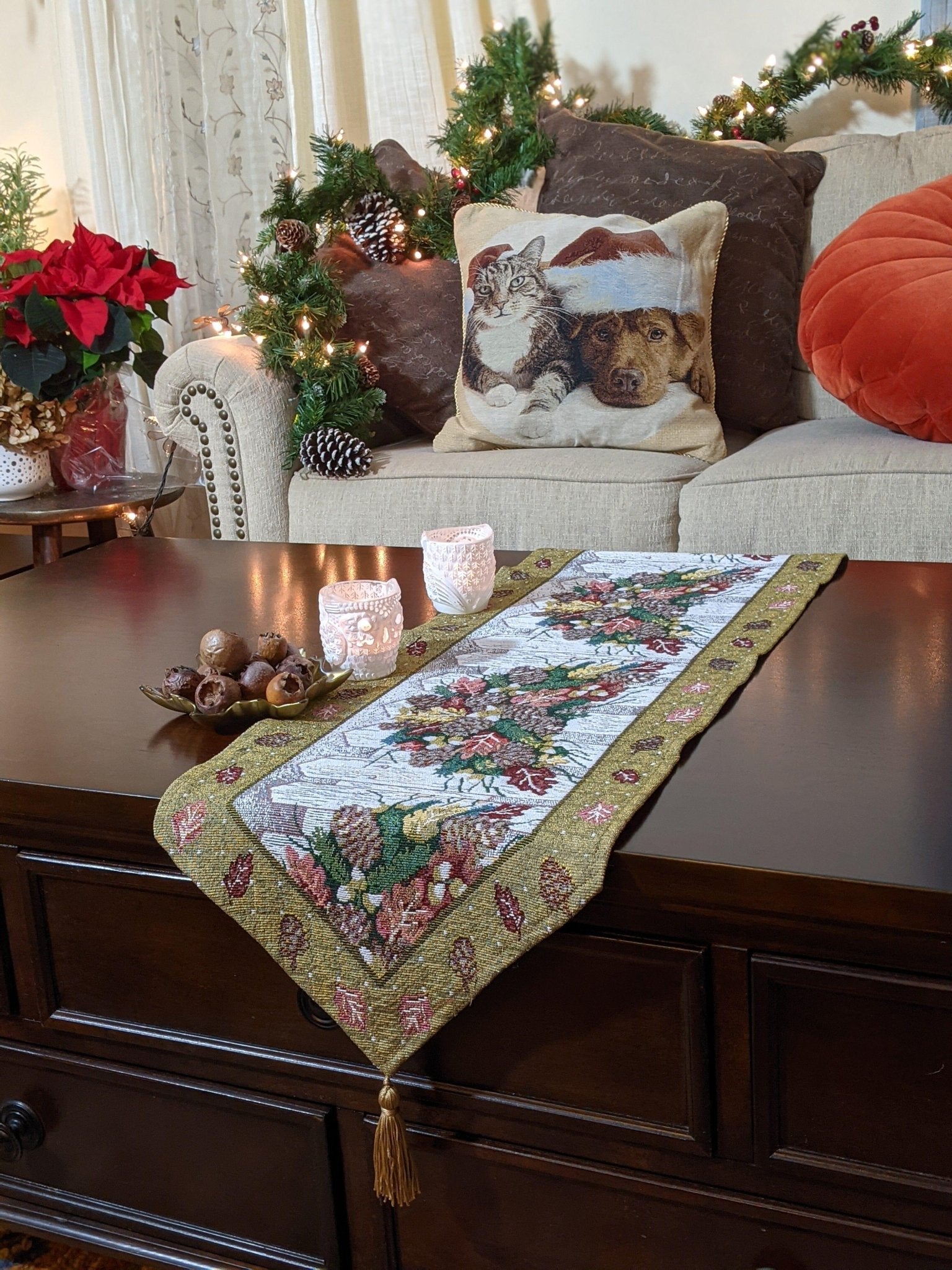 DaDa Bedding Collection DaDa Bedding Rustic Floral Bouquet Lights Holiday Tapestry Dining Table Runner (6068) | Direct Furnish