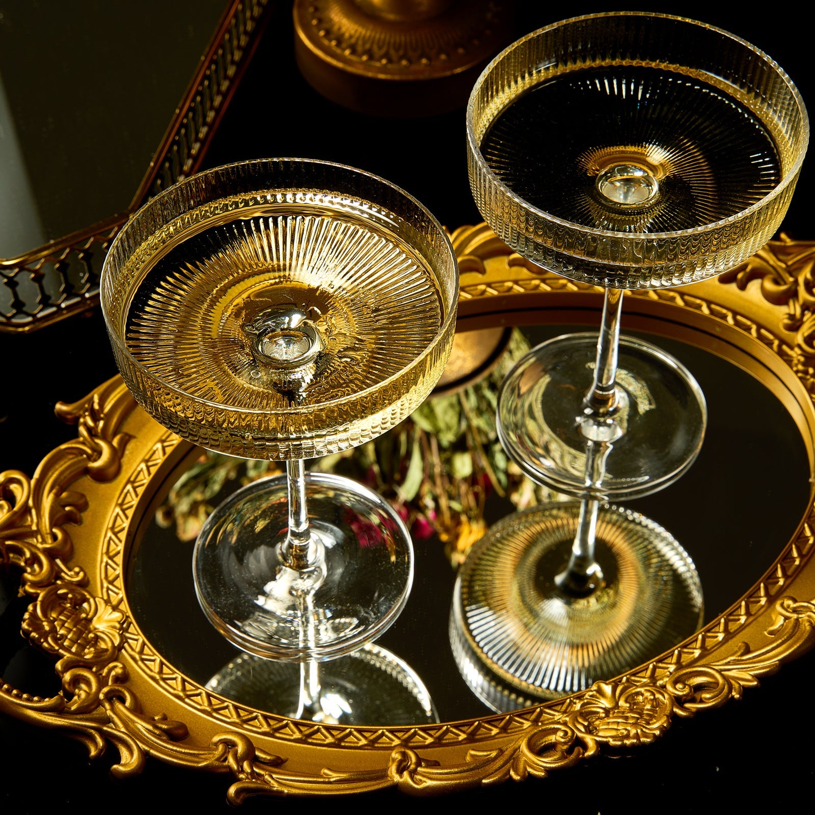 Vintage Art Deco Coupe Glasses Ribbed Coupe Cocktail Glasses 8 oz | Set of 2 | Crystal Cocktail Glassware for Champagne Classic Manhattan Goblet For Cocktails , Ripple Coupe Glassware - Gift Box